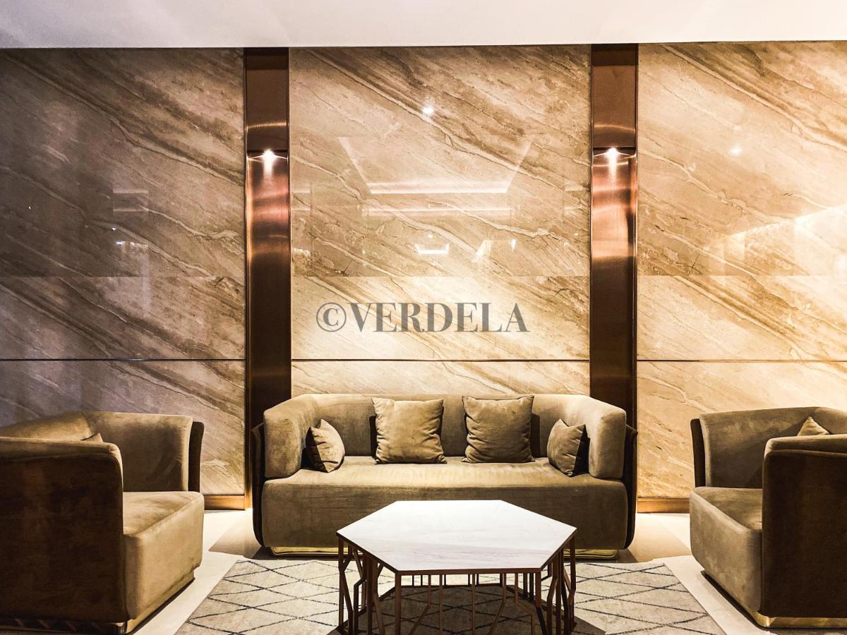 Verdela Pollux Meisterstadt Batam Apartement מראה חיצוני תמונה