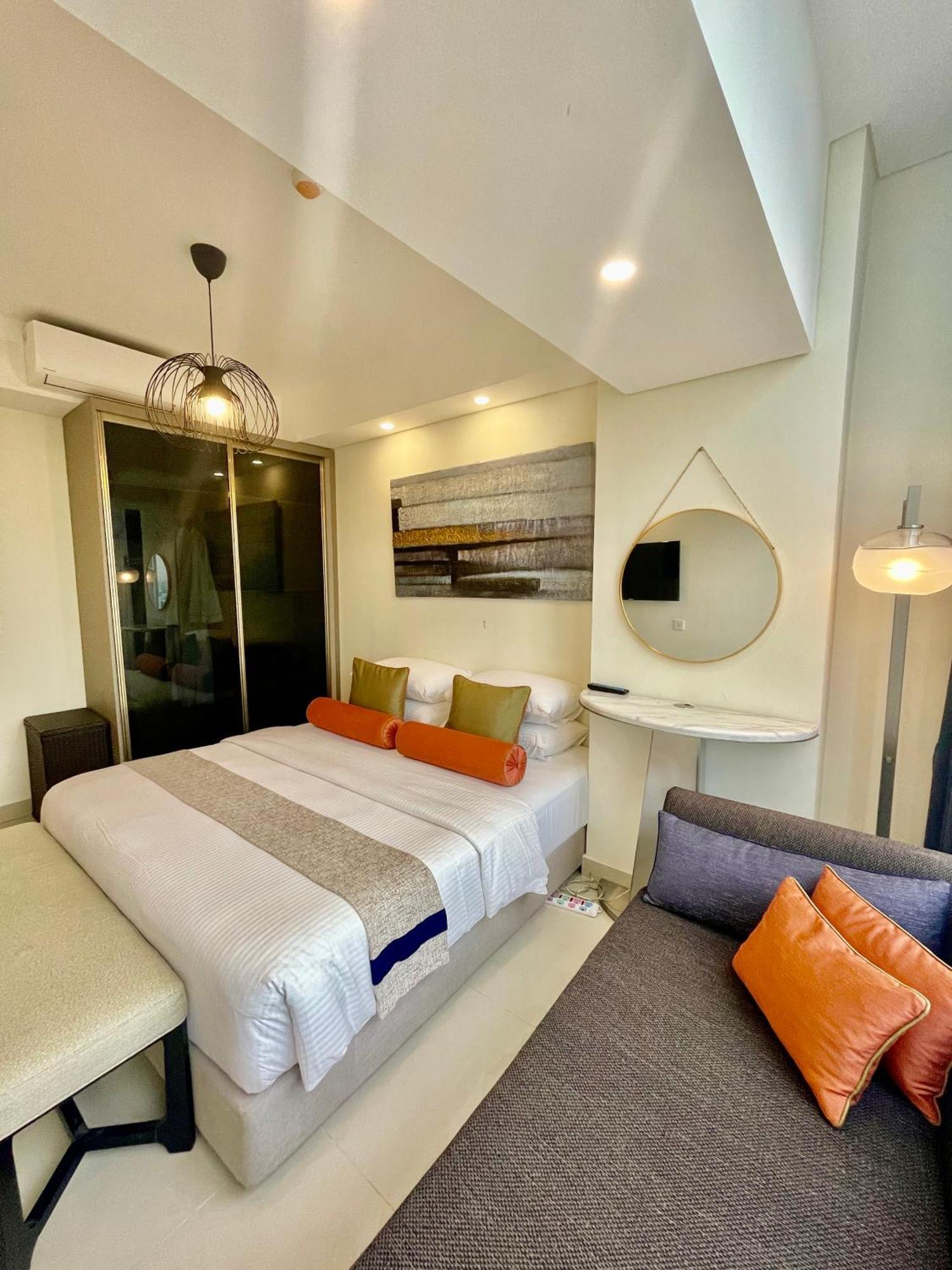 Verdela Pollux Meisterstadt Batam Apartement מראה חיצוני תמונה